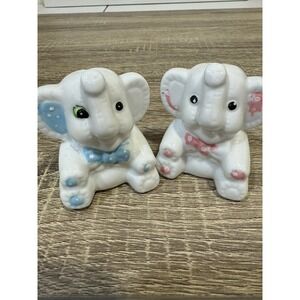 Ceramic World Inc. Elephant Salt and Pepper Shakers   2.5" Tall
